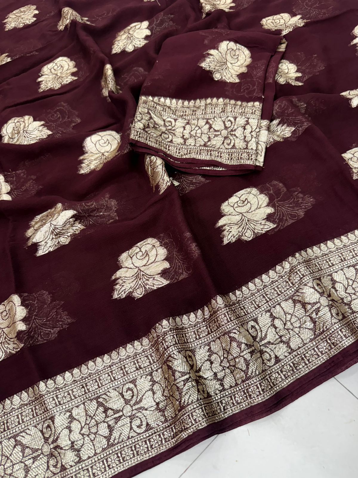 Premium Maroon Colored Viscose Georgette Saree with Running Blouse – Lightweight Elegant Daily & Festive Wear Saree