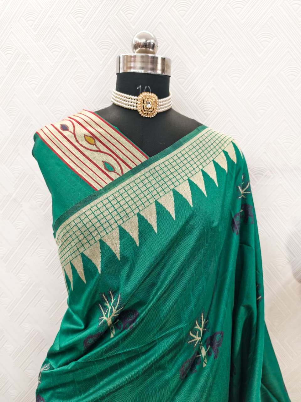 Handloom Turquoise Green Colored Soft Raw Silk Ikkat Weaving Saree with Temple Border & Running Blouse