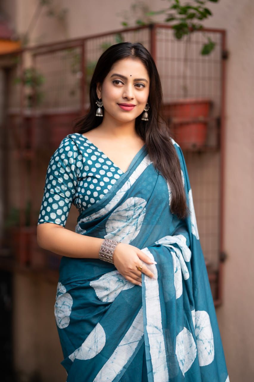 Magic Rama Colored Cotton Pure Chanderi Batik Polka Saree with Tassel Pallu – Handcrafted Premium Cotton Saree