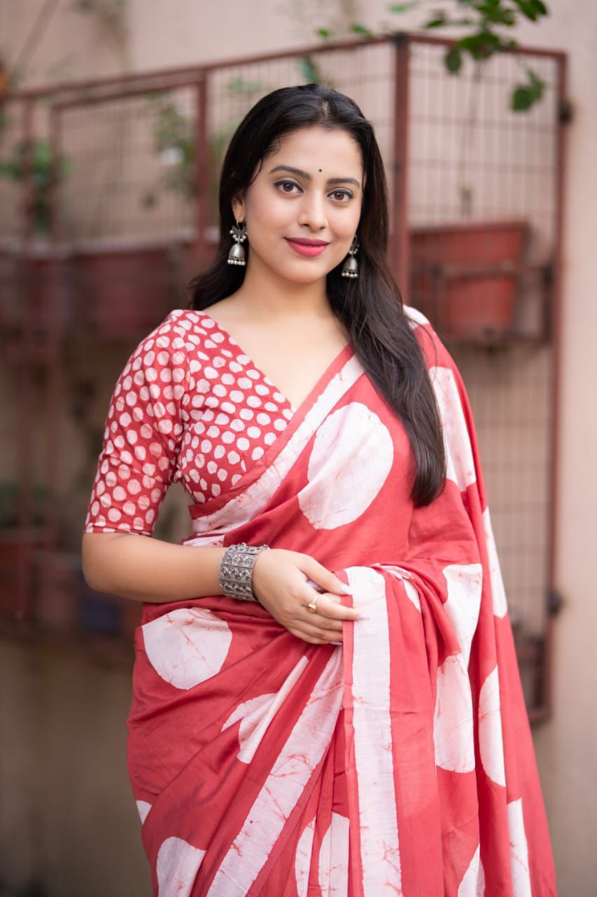 Magic Pink Colored Cotton Pure Chanderi Batik Polka Saree with Tassel Pallu – Handcrafted Premium Cotton Saree